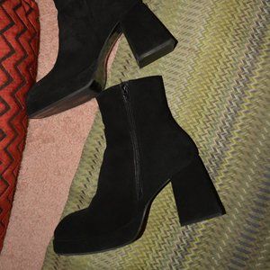 Steve Madden Treasure Black Sued Platform Chunk Heel Bootie